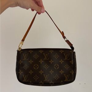 Louis Vuitton Classic Pochette Monogram Bag